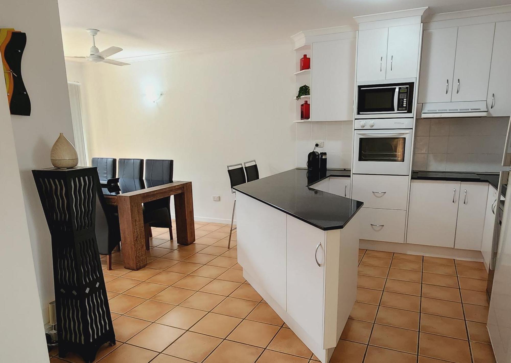 La Villa At Beach Court Airlie Beach Zewnętrze zdjęcie